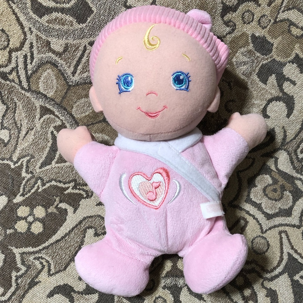 Fisher-Price Hug ‘N Giggle Doll Makes Baby Sounds 2010 Plush First Baby Doll